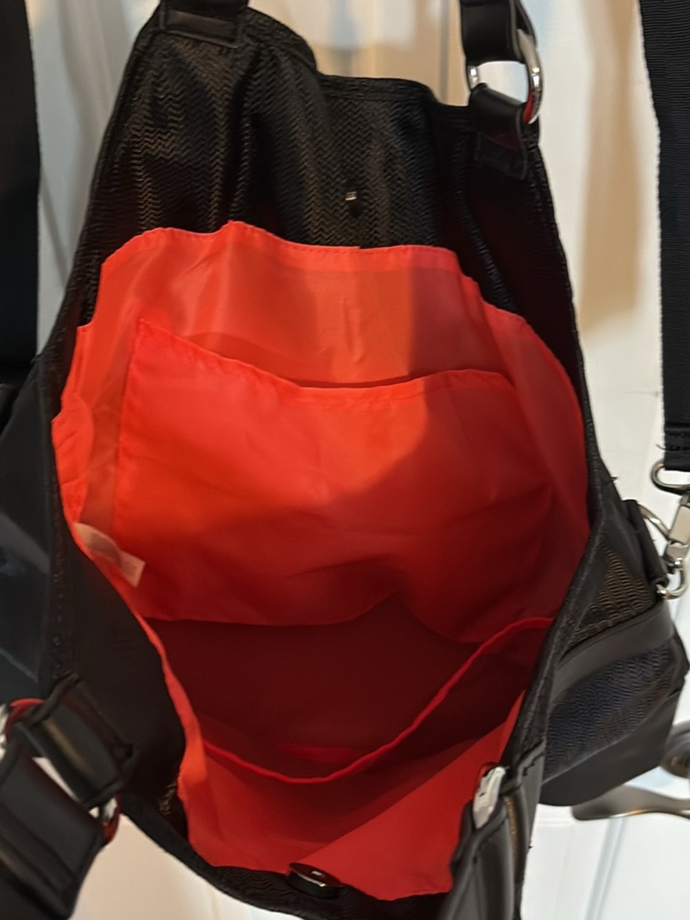 Under Armour Black Tote Bag with Red Accents. Great Gym bag - Picture 2 of 2